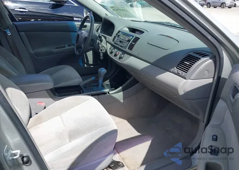 2004 Toyota Camry Le из США, поврежденный, VIN 4T1BE32KX4U271202